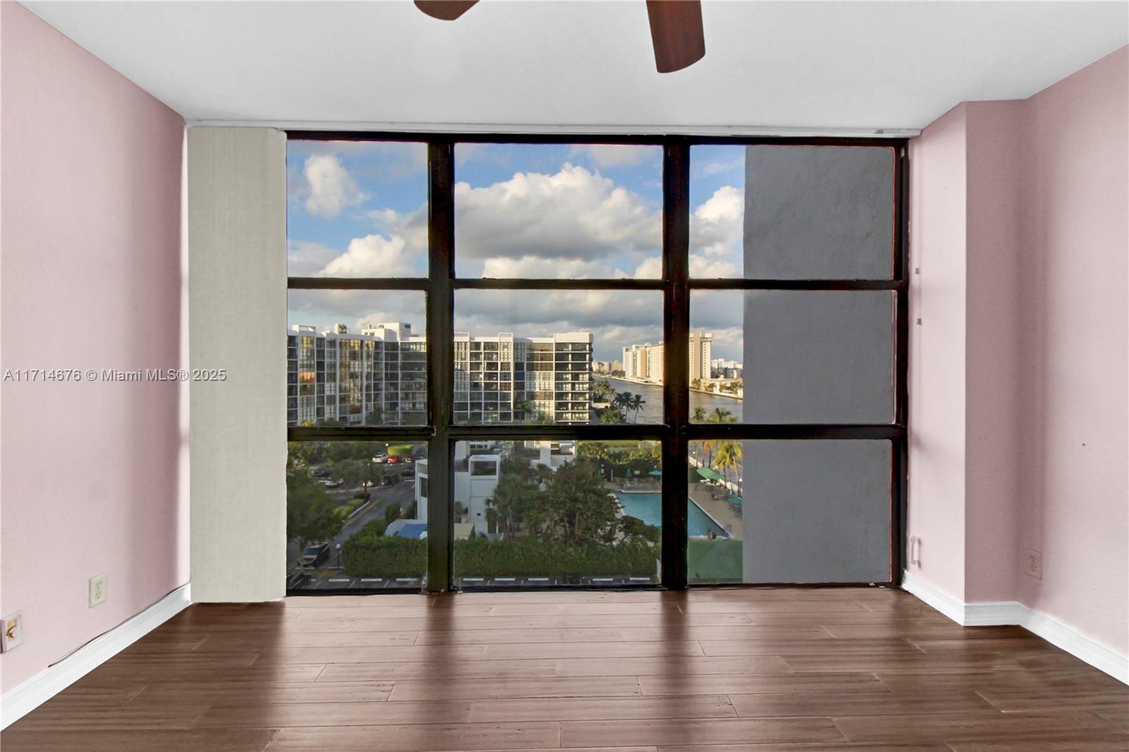 OCEANVIEW PARK CONDO - Residential