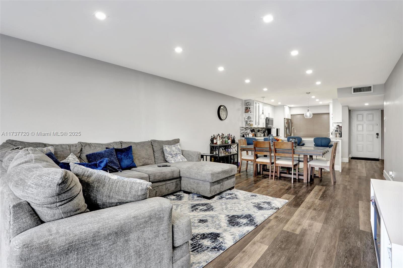 DORADO AT HAMPTONS WEST - Residential