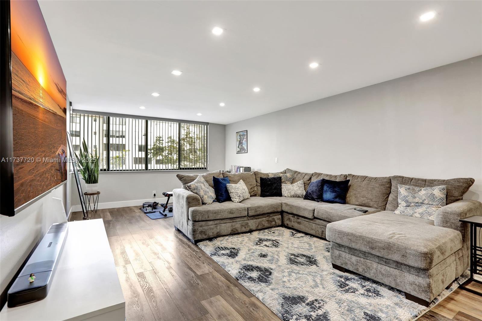 DORADO AT HAMPTONS WEST - Residential