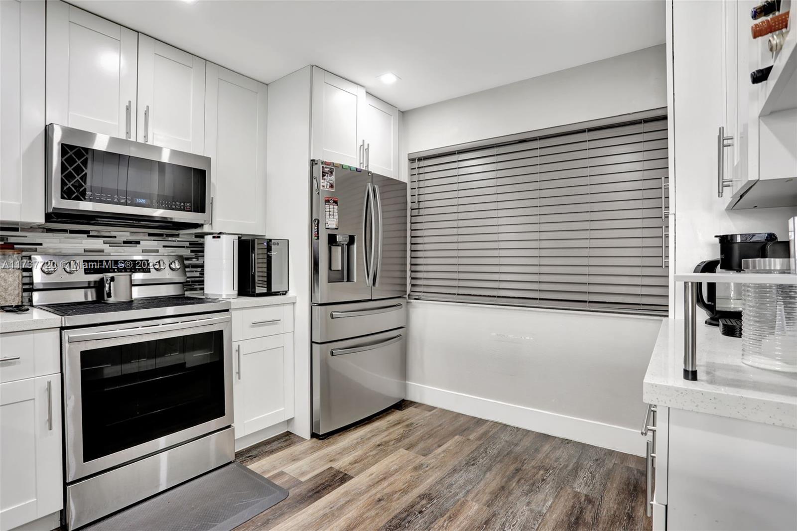 DORADO AT HAMPTONS WEST - Residential