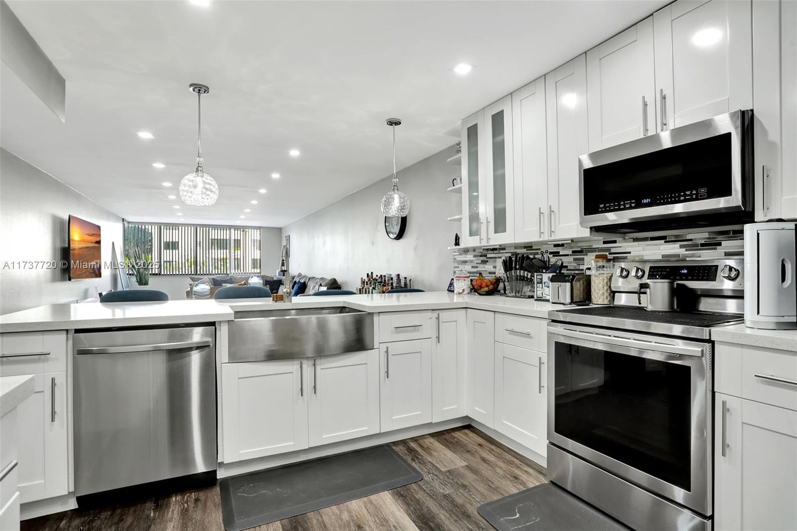 DORADO AT HAMPTONS WEST - Residential