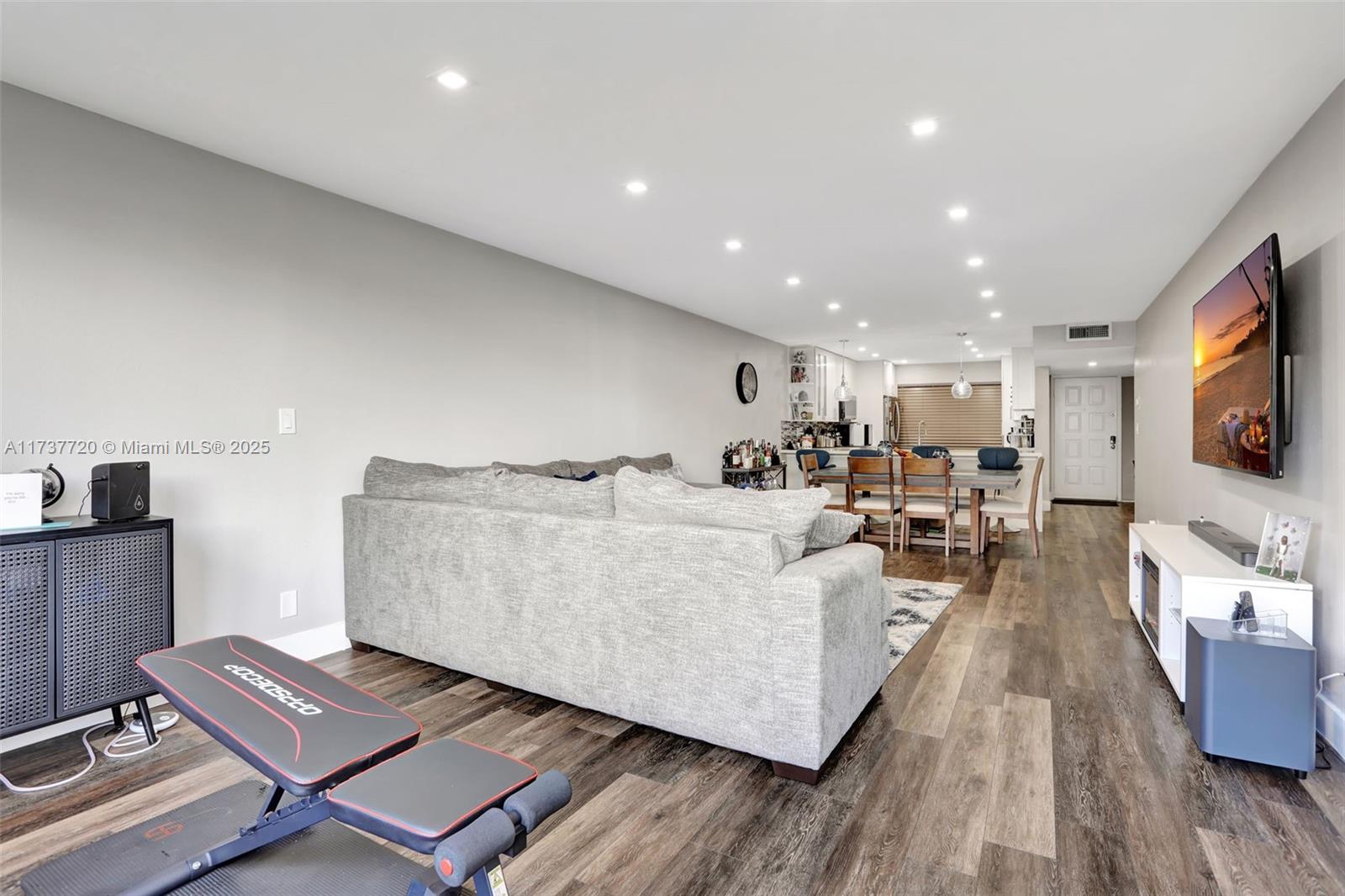 DORADO AT HAMPTONS WEST - Residential