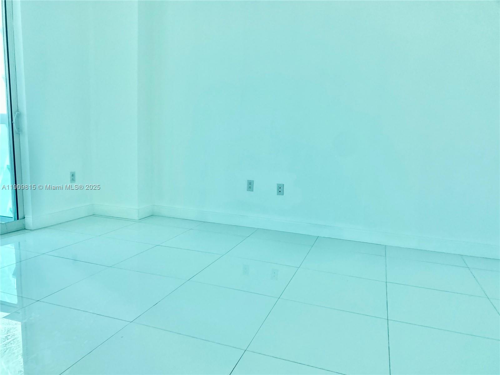 1800 CLUB CONDO - Residential