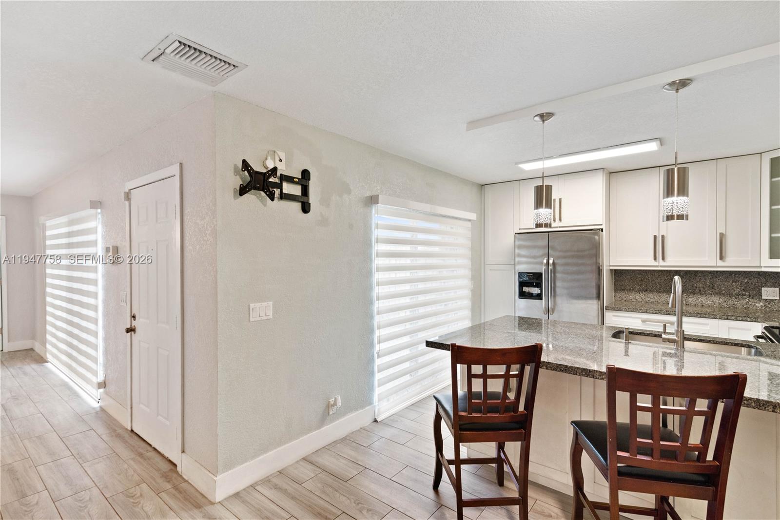 ROCK CREEK PH TWO - Residential Lease