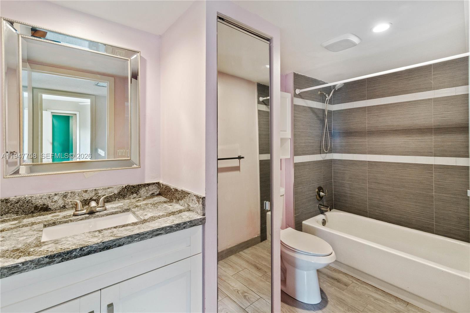 ROCK CREEK PH TWO - Residential Lease