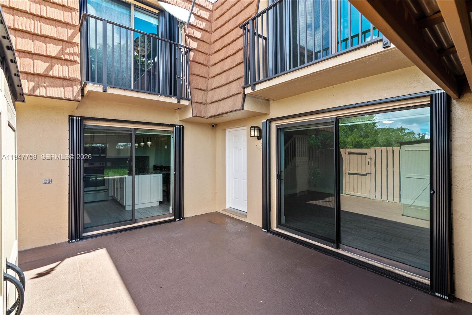 ROCK CREEK PH TWO - Residential Lease