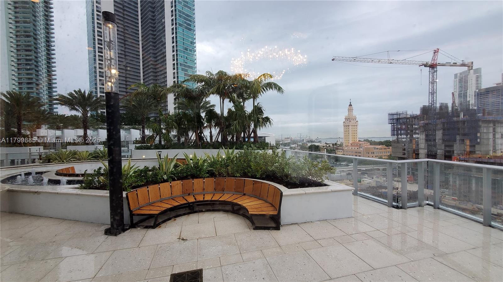Paramount Miami World Cent - Residential Lease