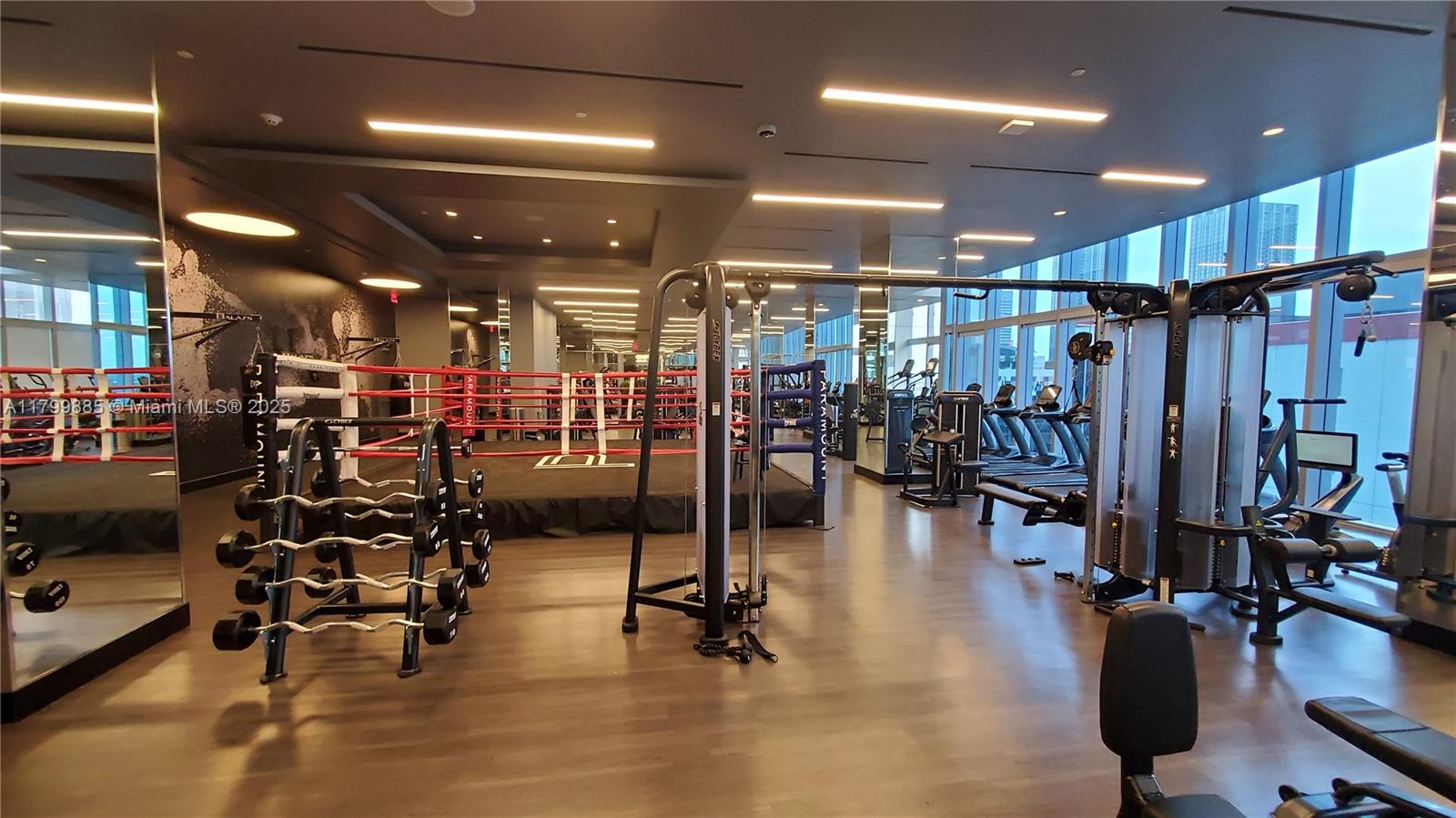 Paramount Miami World Cent - Residential Lease