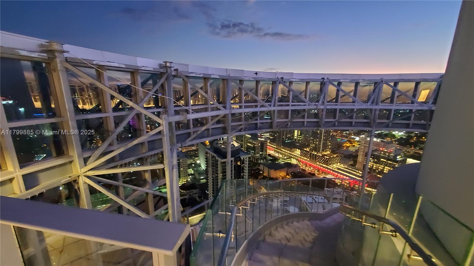 Paramount Miami World Cent - Residential Lease