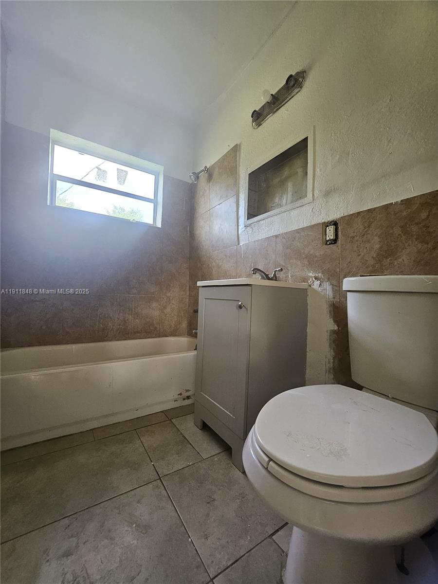 REGAL ESTS - Residential