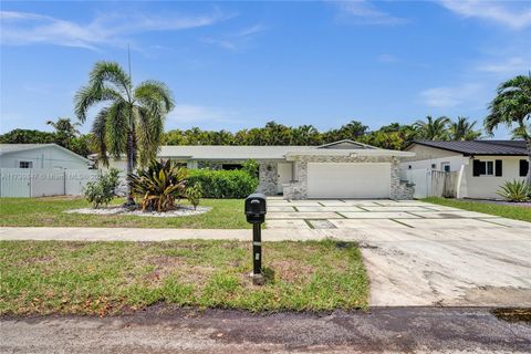 19780 SW 84th Ave Cutler Bay FL 33189