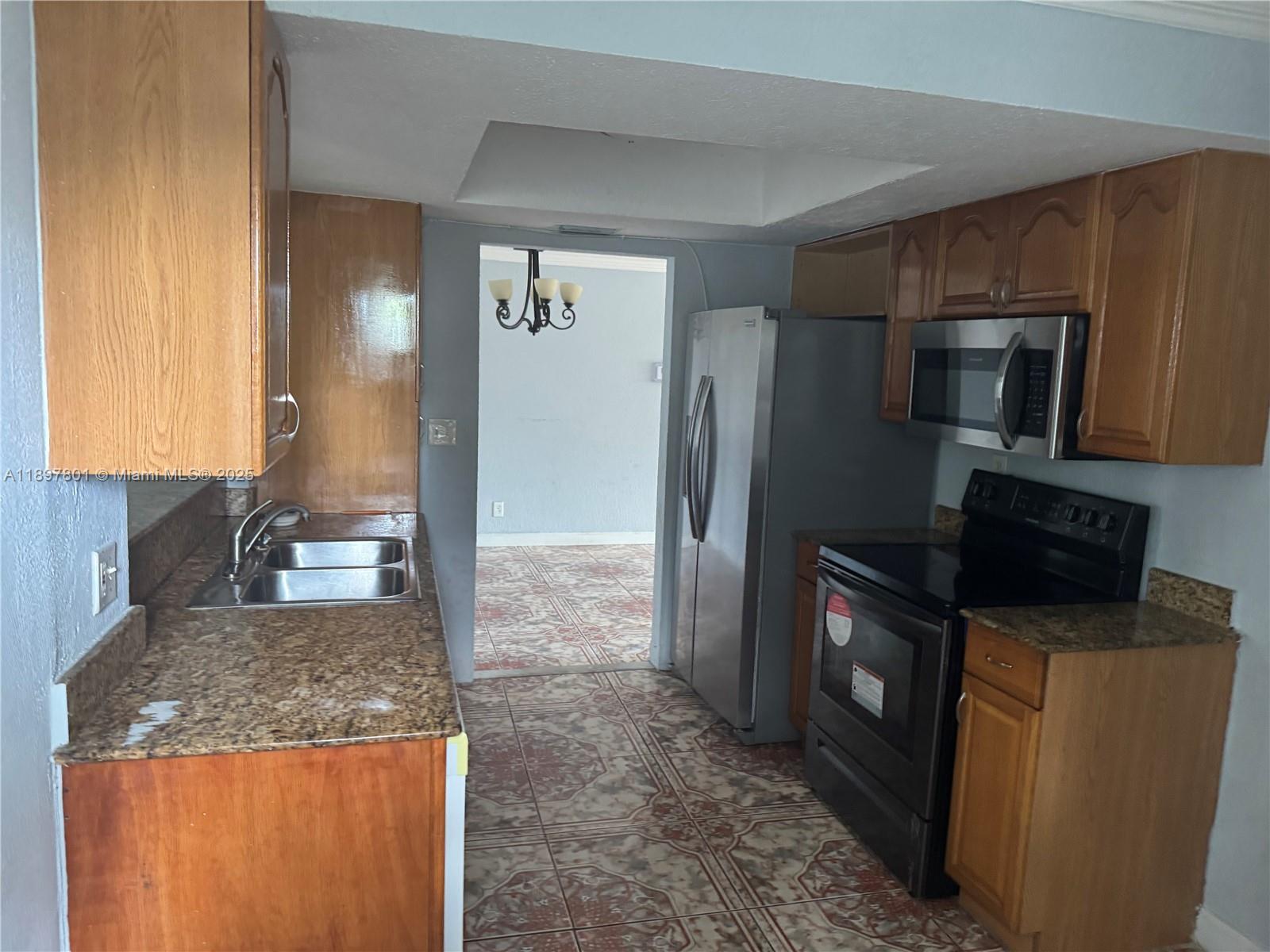 LAUDERDALE LAKES NORTHGAT - Residential Lease