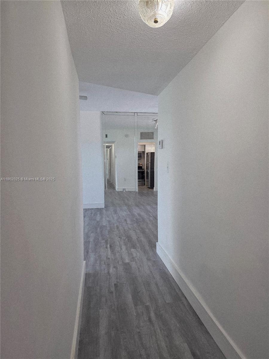 BISC LAKE GARDENS CONDO N - Residential Lease