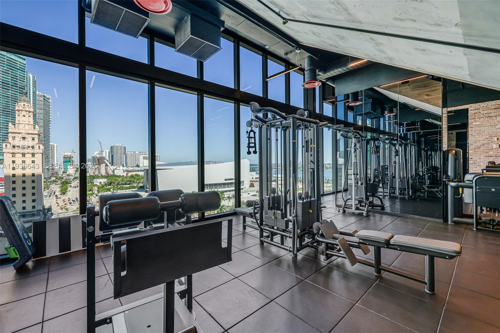 THE ELSER CONDO - Residential