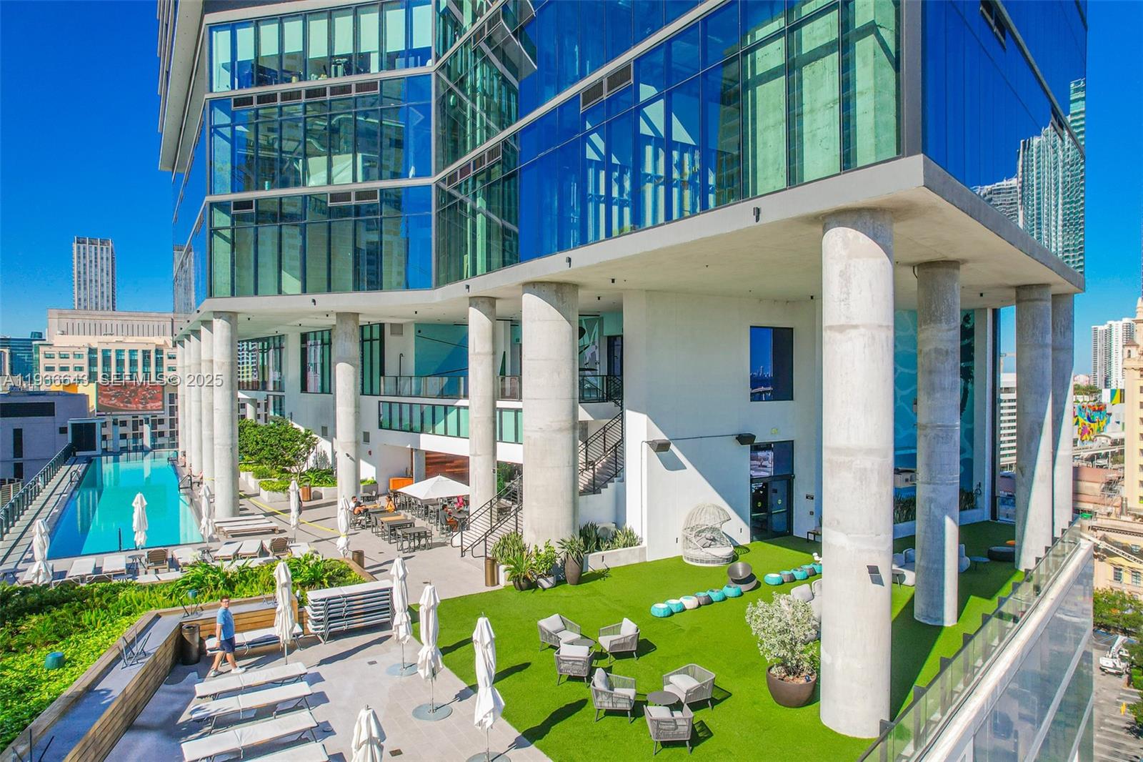 THE ELSER CONDO - Residential