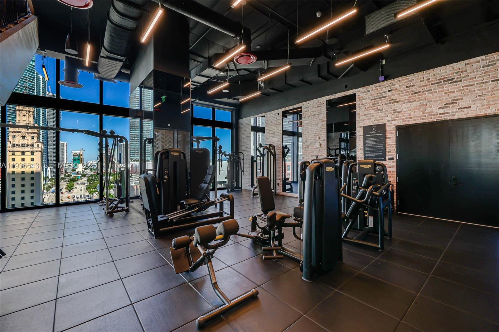 THE ELSER CONDO - Residential