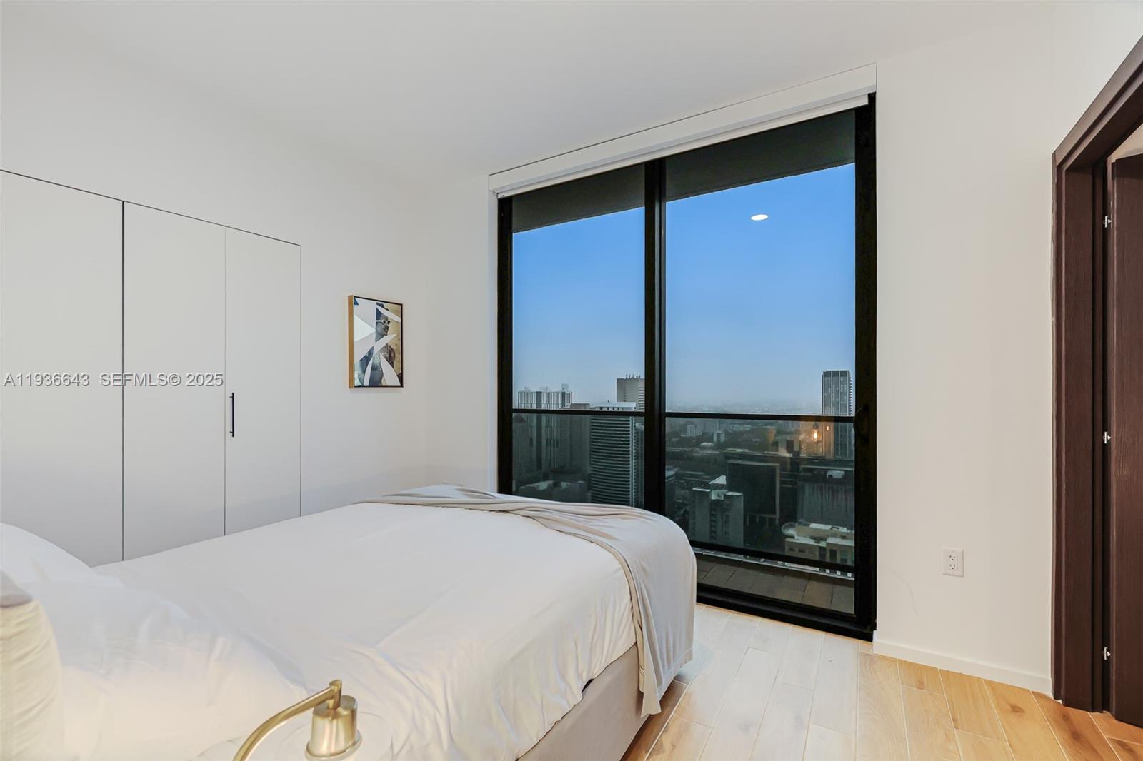 THE ELSER CONDO - Residential