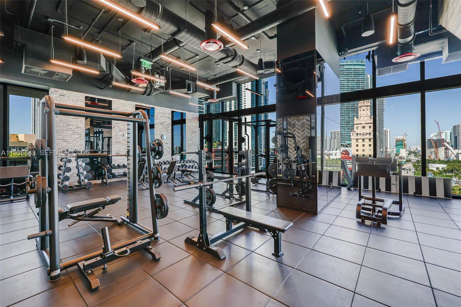 THE ELSER CONDO - Residential