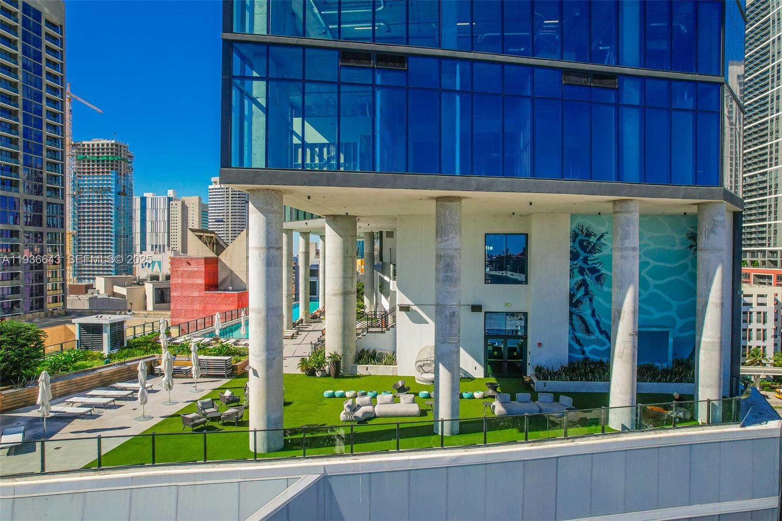 THE ELSER CONDO - Residential