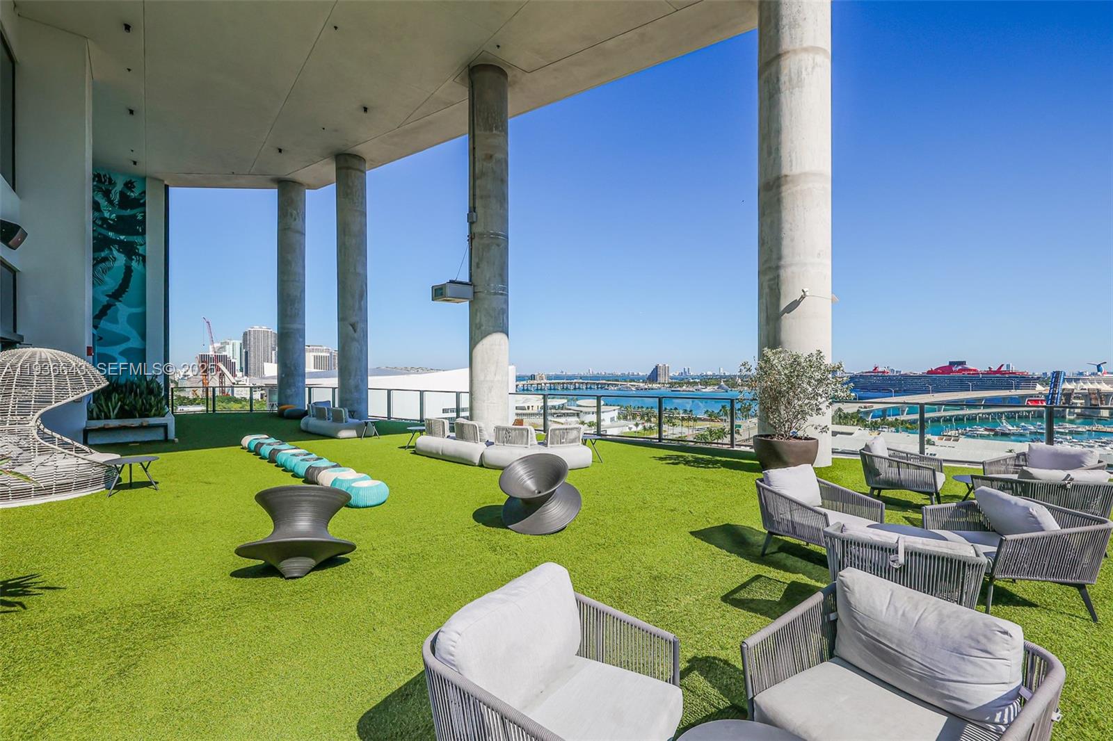 THE ELSER CONDO - Residential