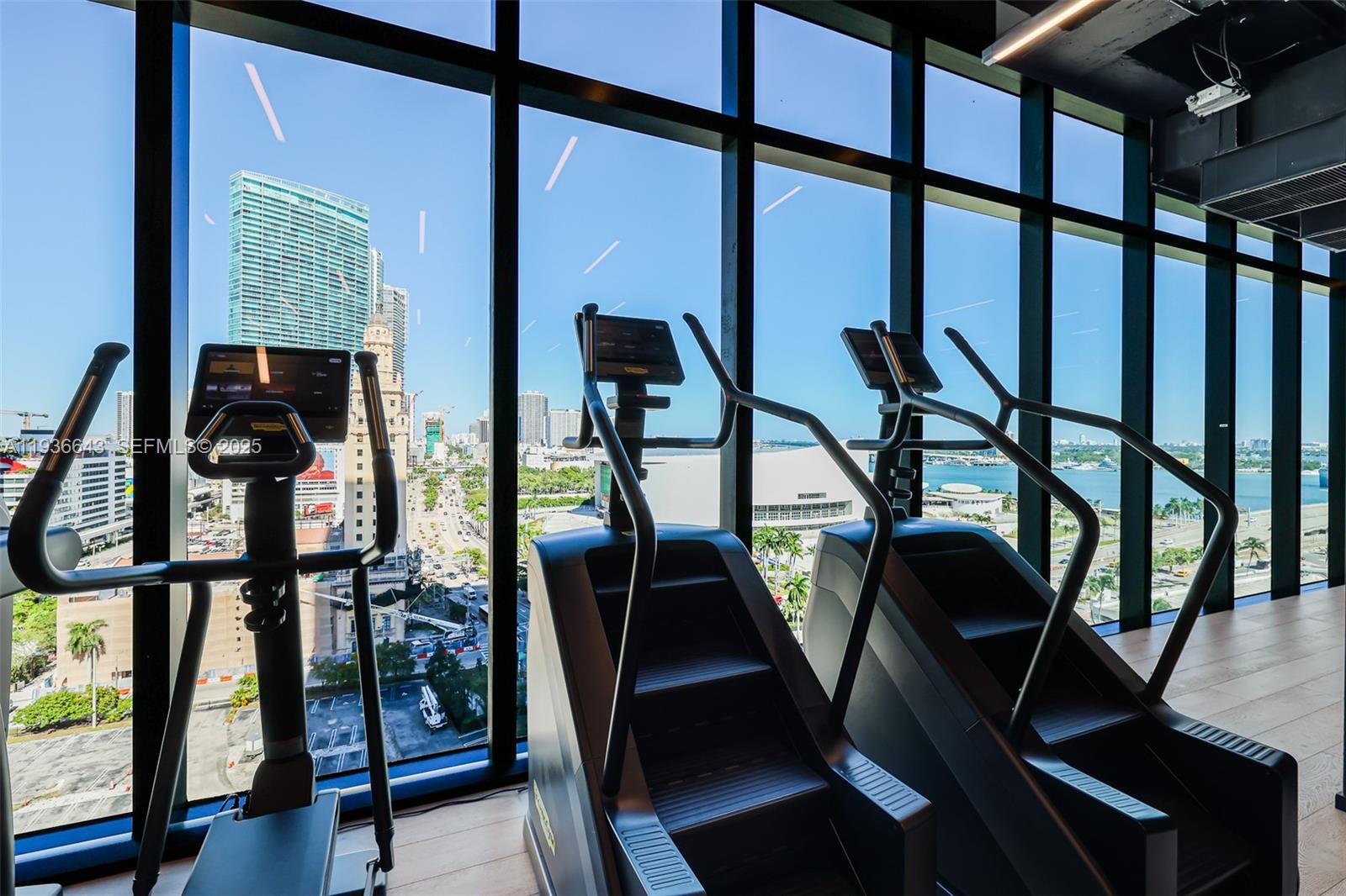 THE ELSER CONDO - Residential