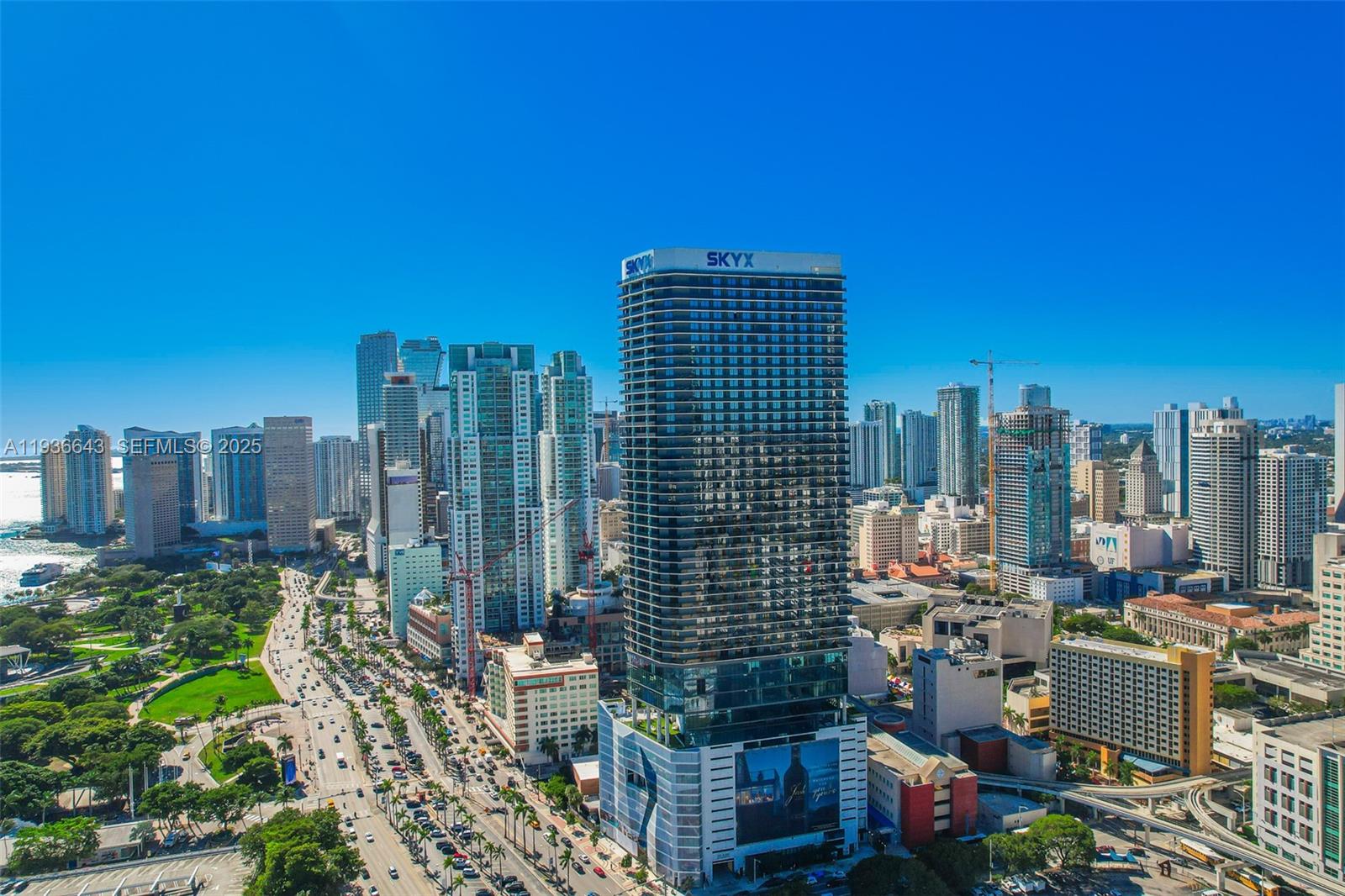 THE ELSER CONDO - Residential