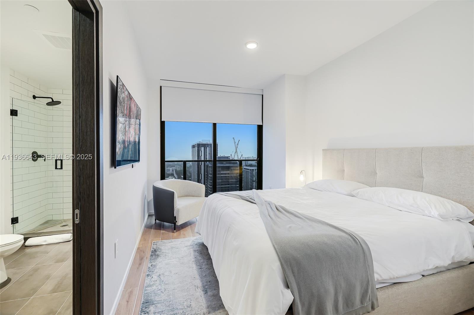 THE ELSER CONDO - Residential