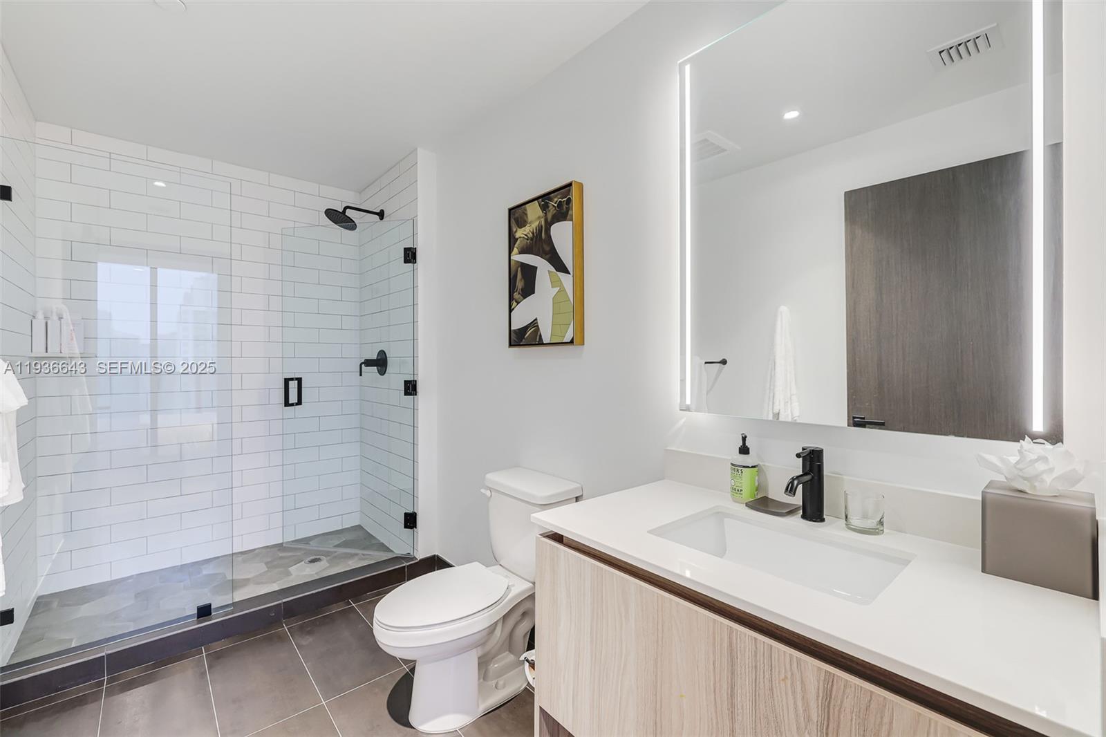 THE ELSER CONDO - Residential