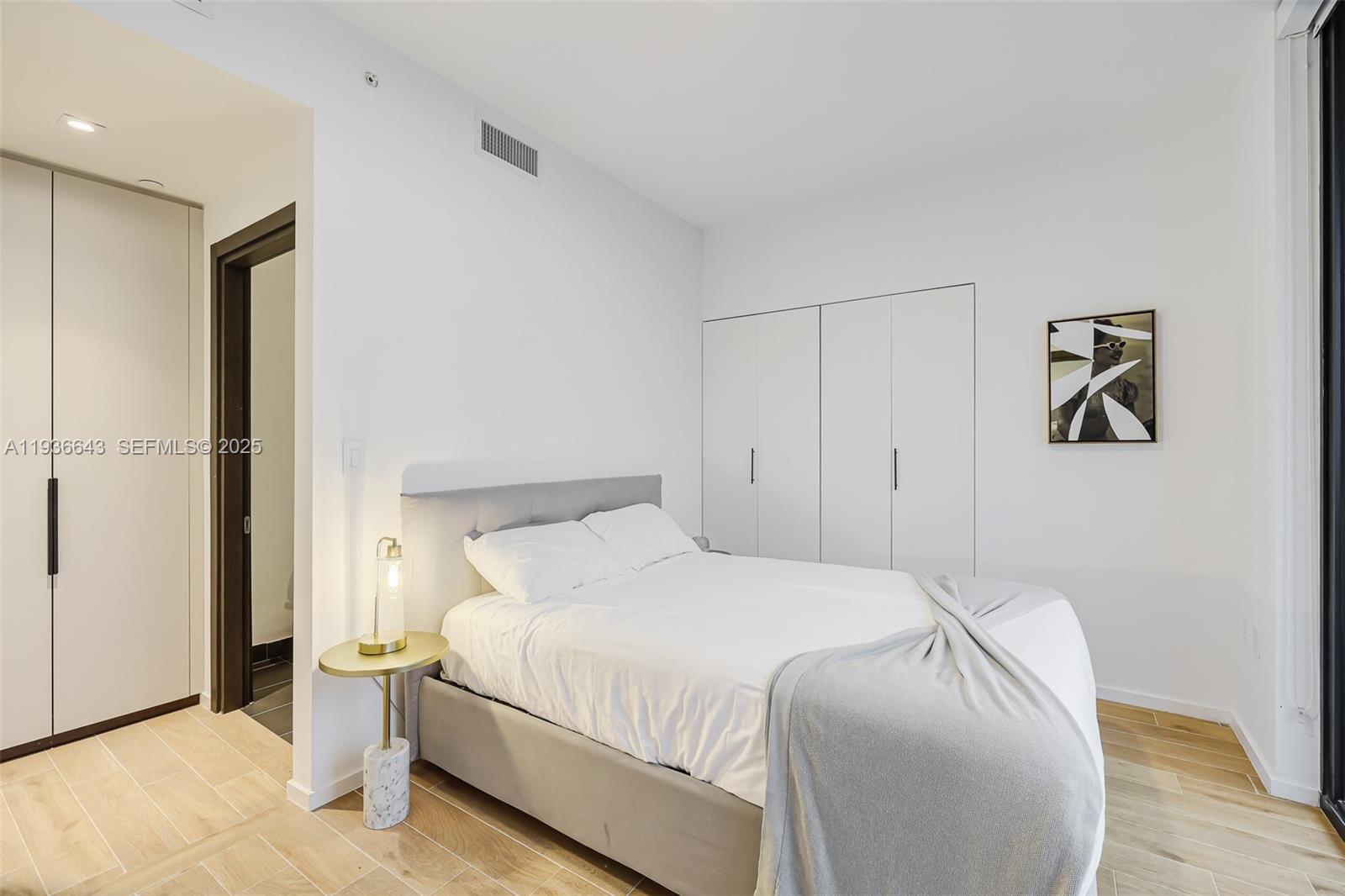 THE ELSER CONDO - Residential