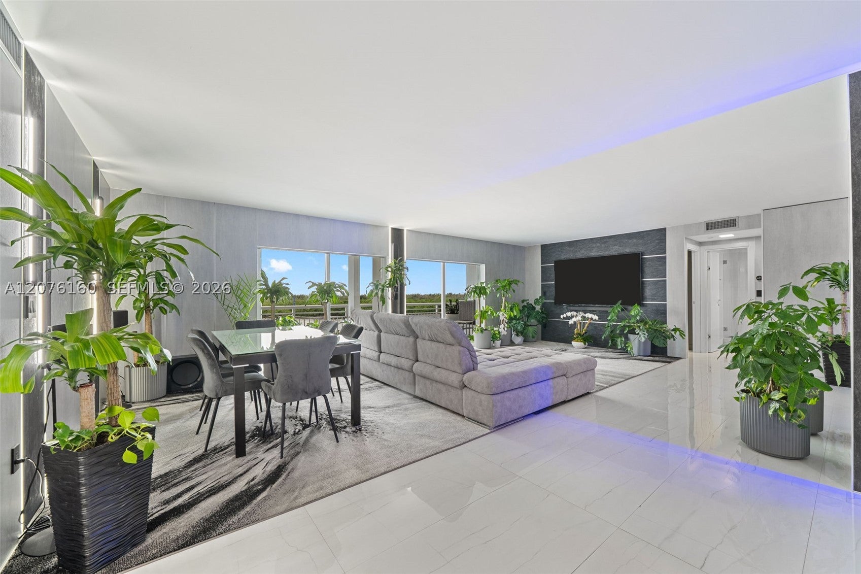 400 Kings Point Dr 822-23