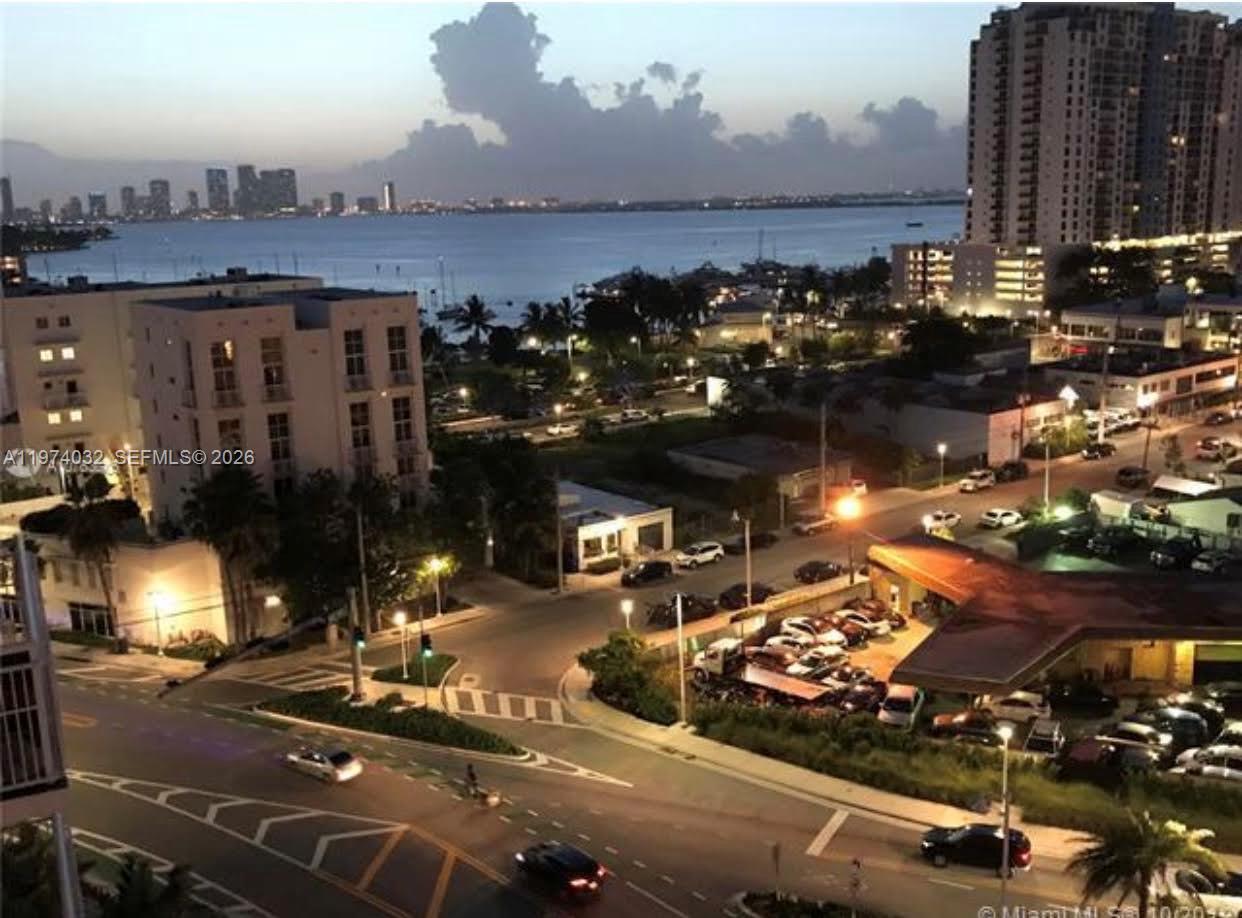 WEST BAY PLAZA CONDO - Residential