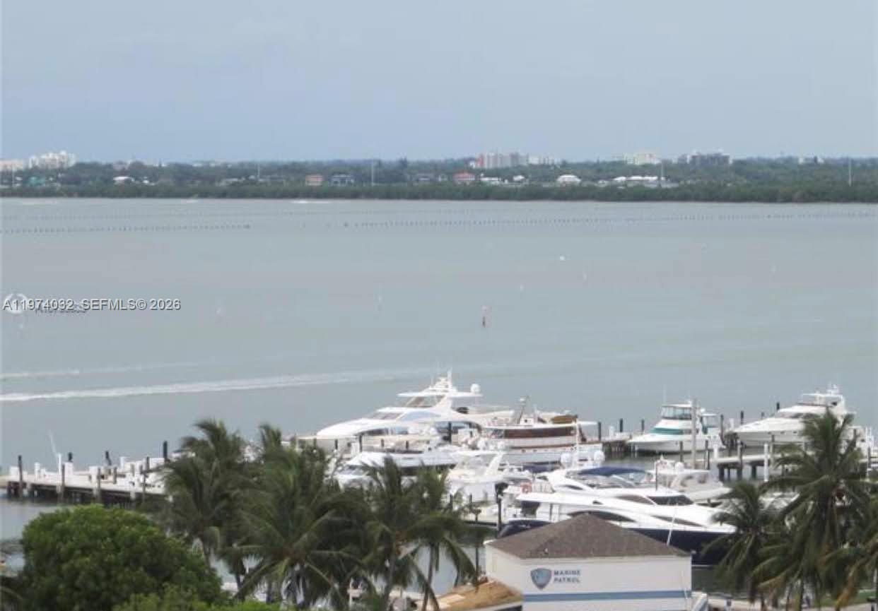 WEST BAY PLAZA CONDO - Residential