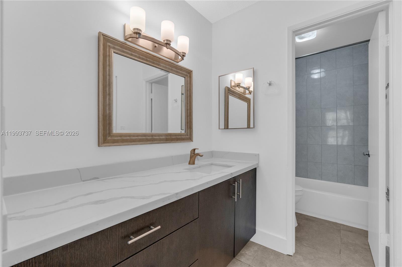 INDIAN SUMMER VILLAGE II - Residential