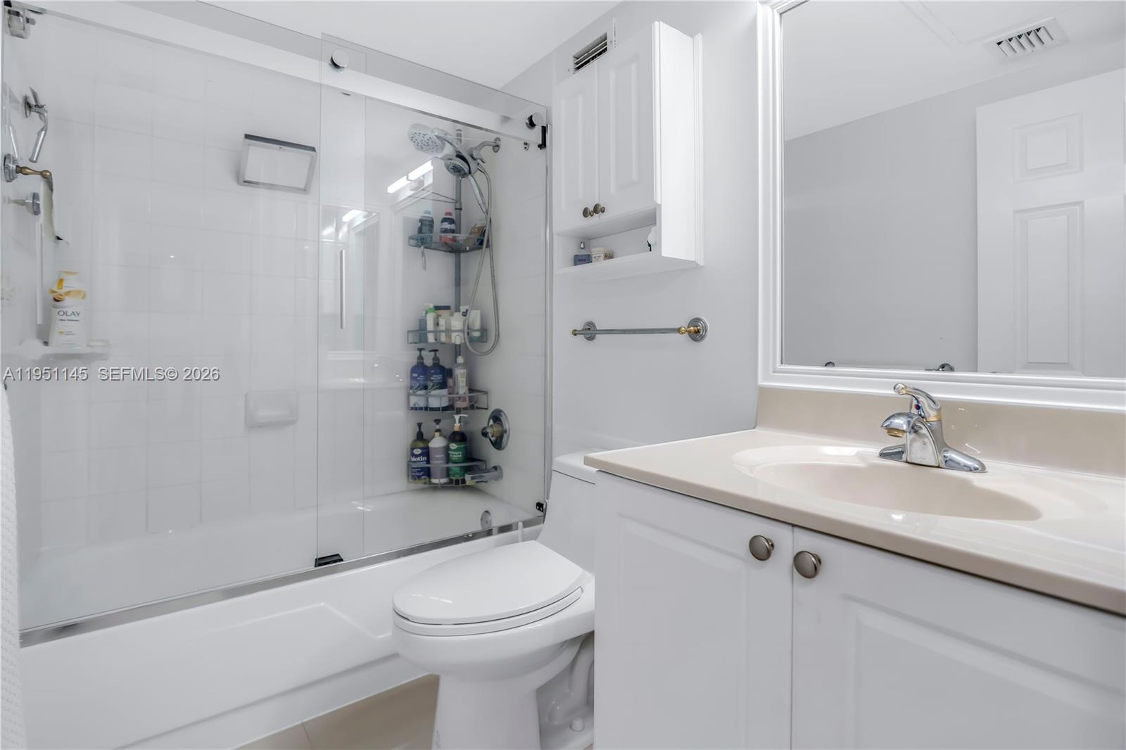 WAVE CONDO - Residential