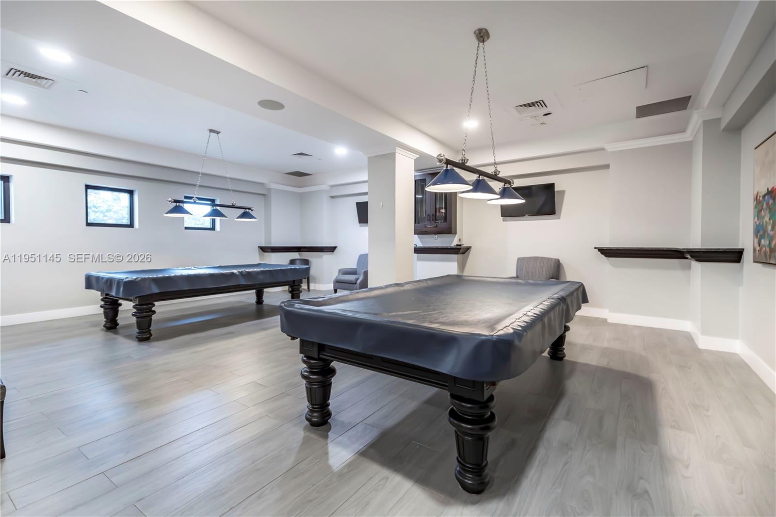 WAVE CONDO - Residential