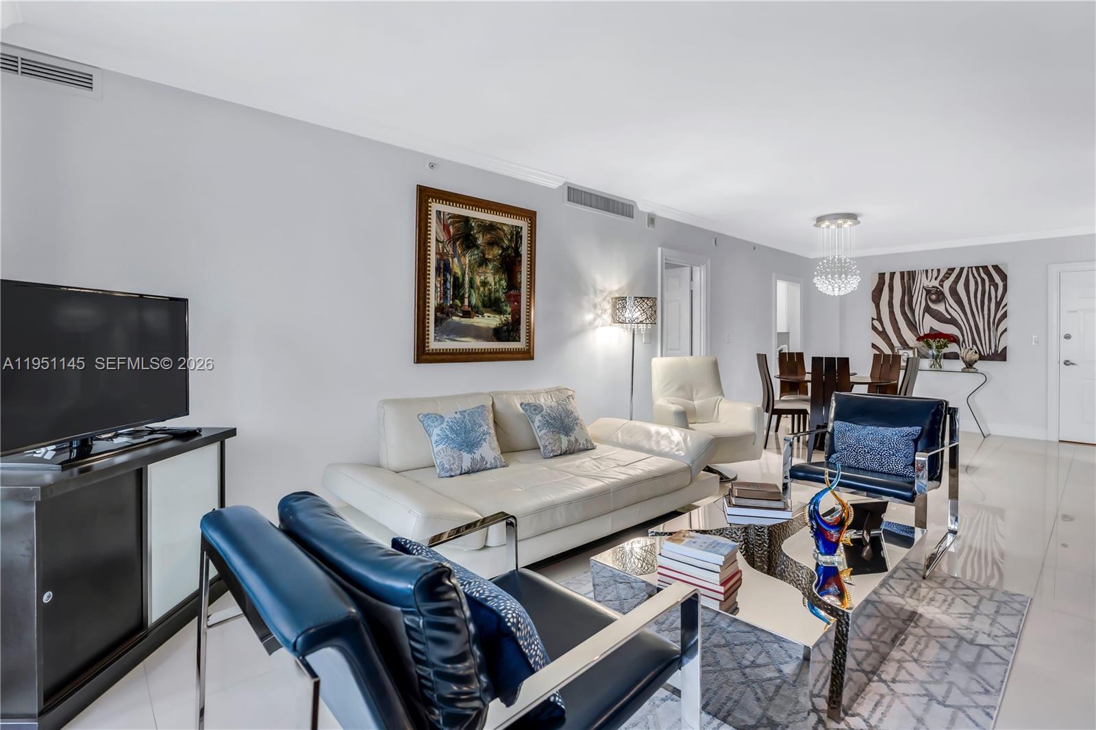 WAVE CONDO - Residential