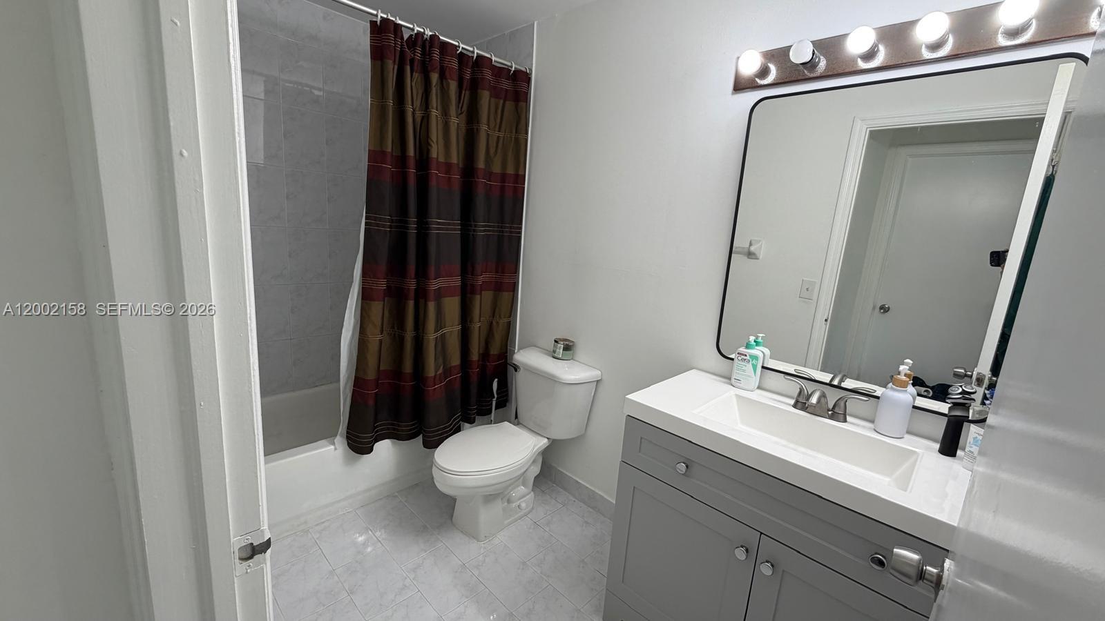 BRISTOL AT KENDALL CONDO - Residential Lease