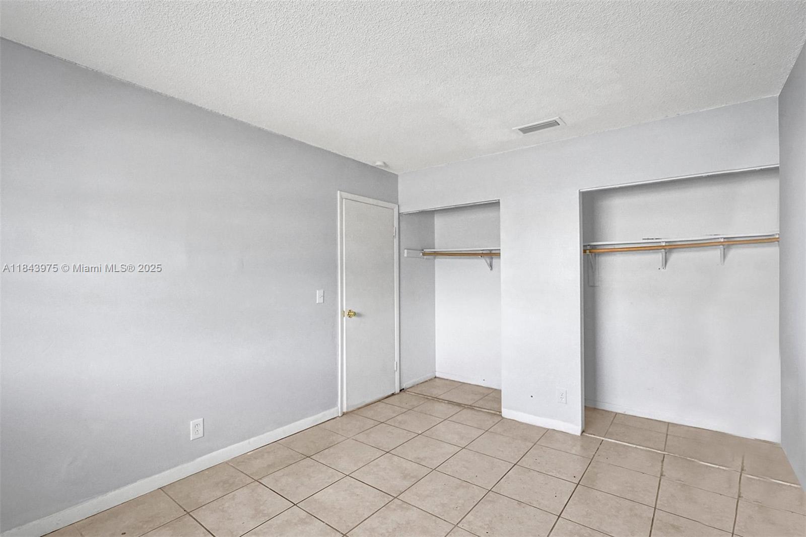 INVERNESS VILLAGE TWO CON - Residential Lease