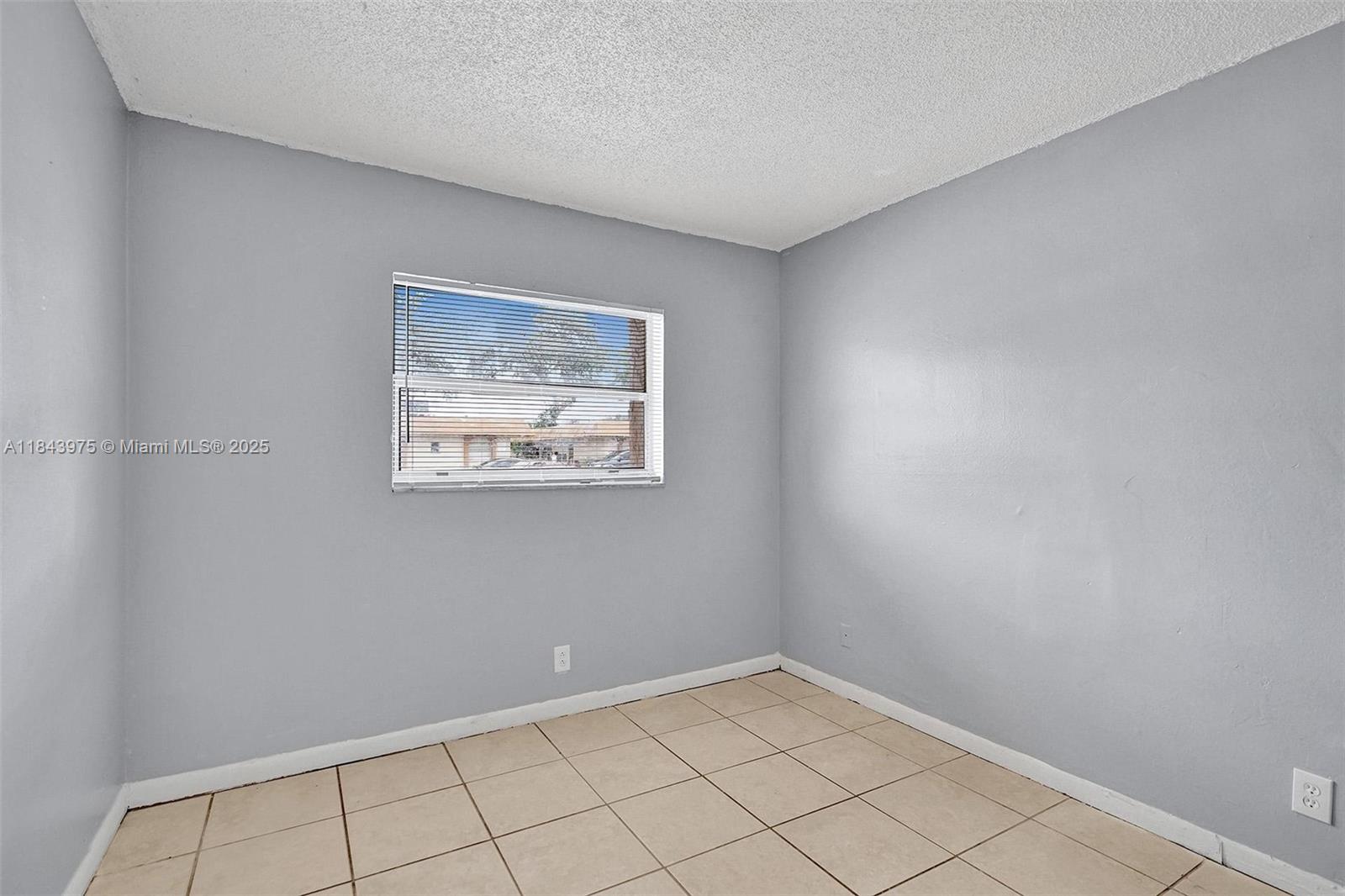 INVERNESS VILLAGE TWO CON - Residential Lease