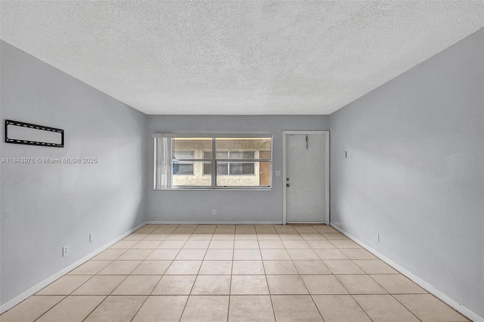 INVERNESS VILLAGE TWO CON - Residential Lease