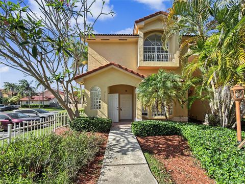 21553 SW 87th Ct 102 Cutler Bay FL 33189