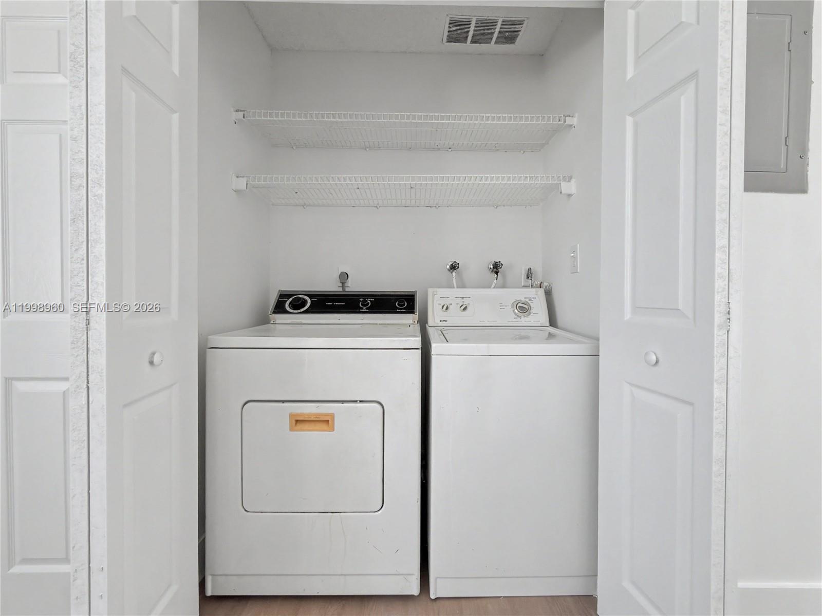 WINDY POINTE CONDO NO 63 - Residential