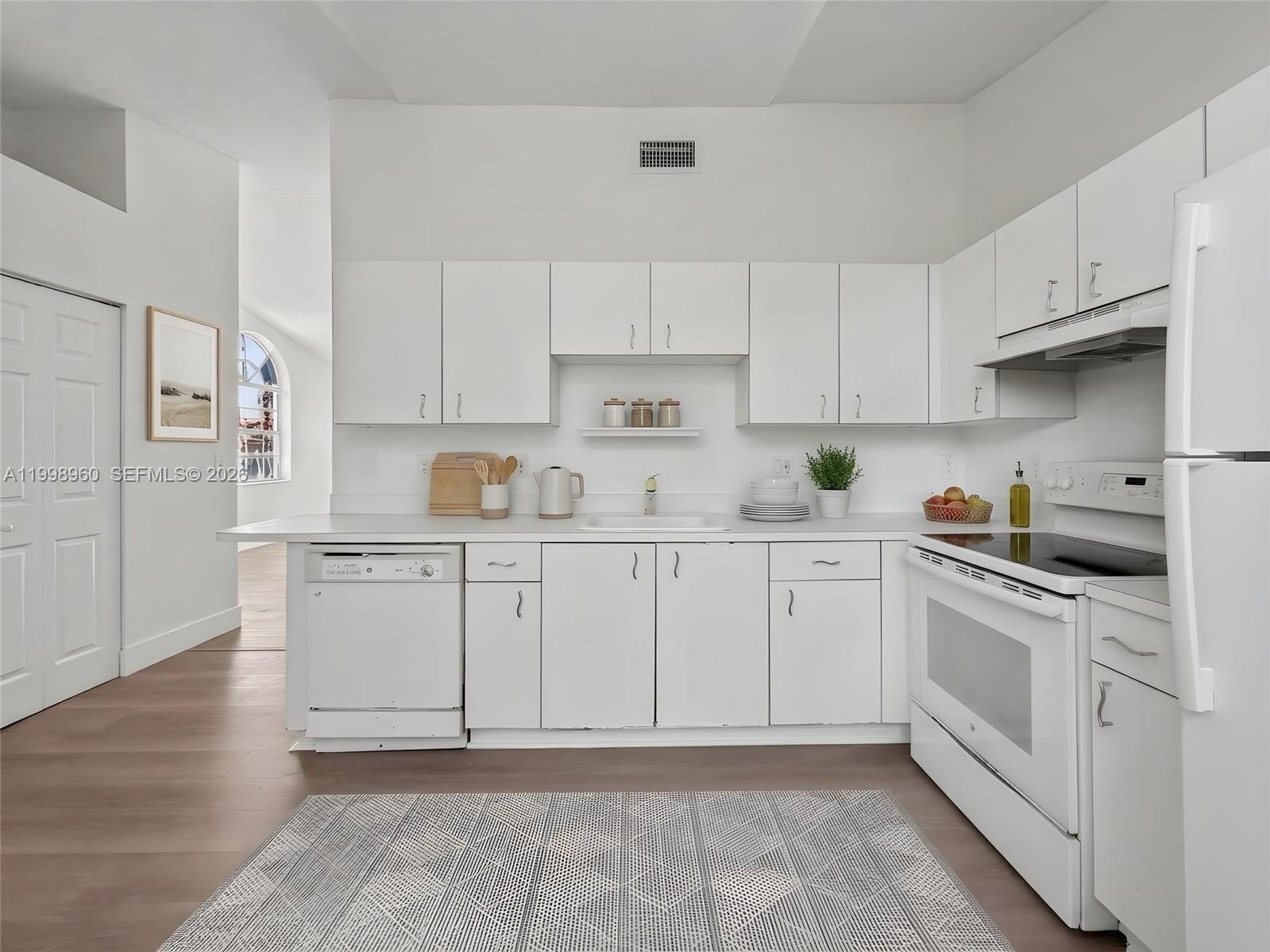 WINDY POINTE CONDO NO 63 - Residential