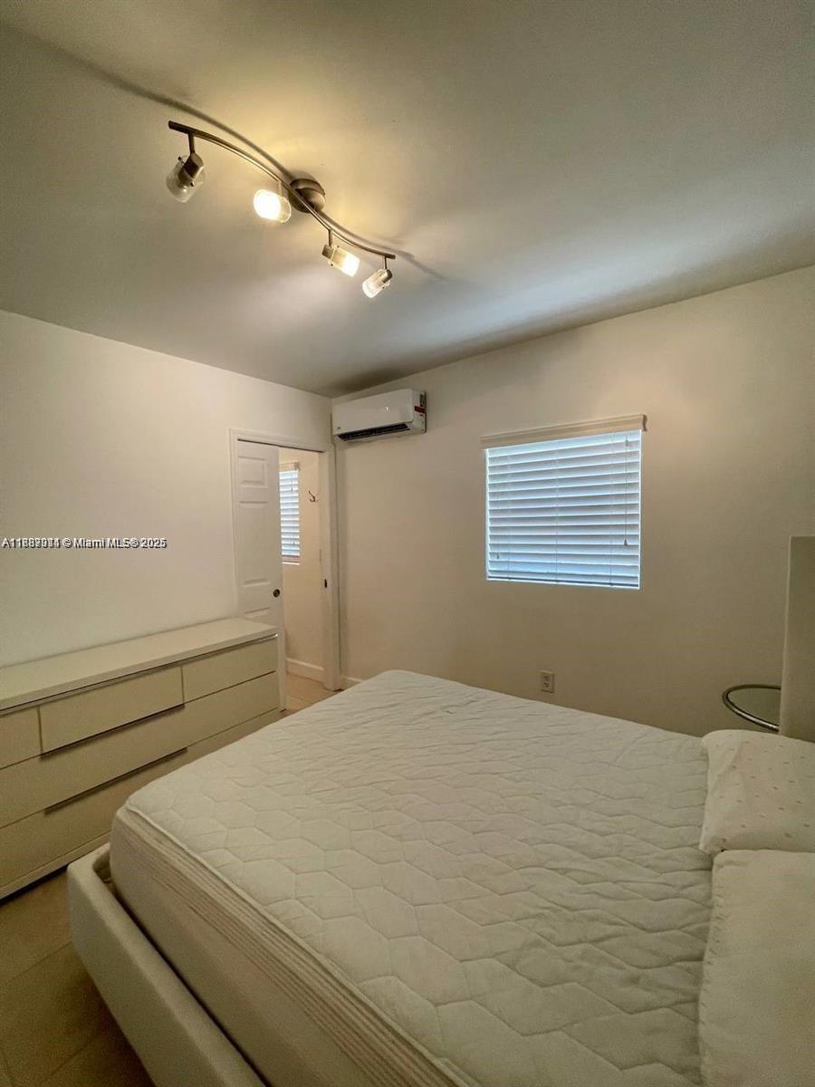 335 Georgia St