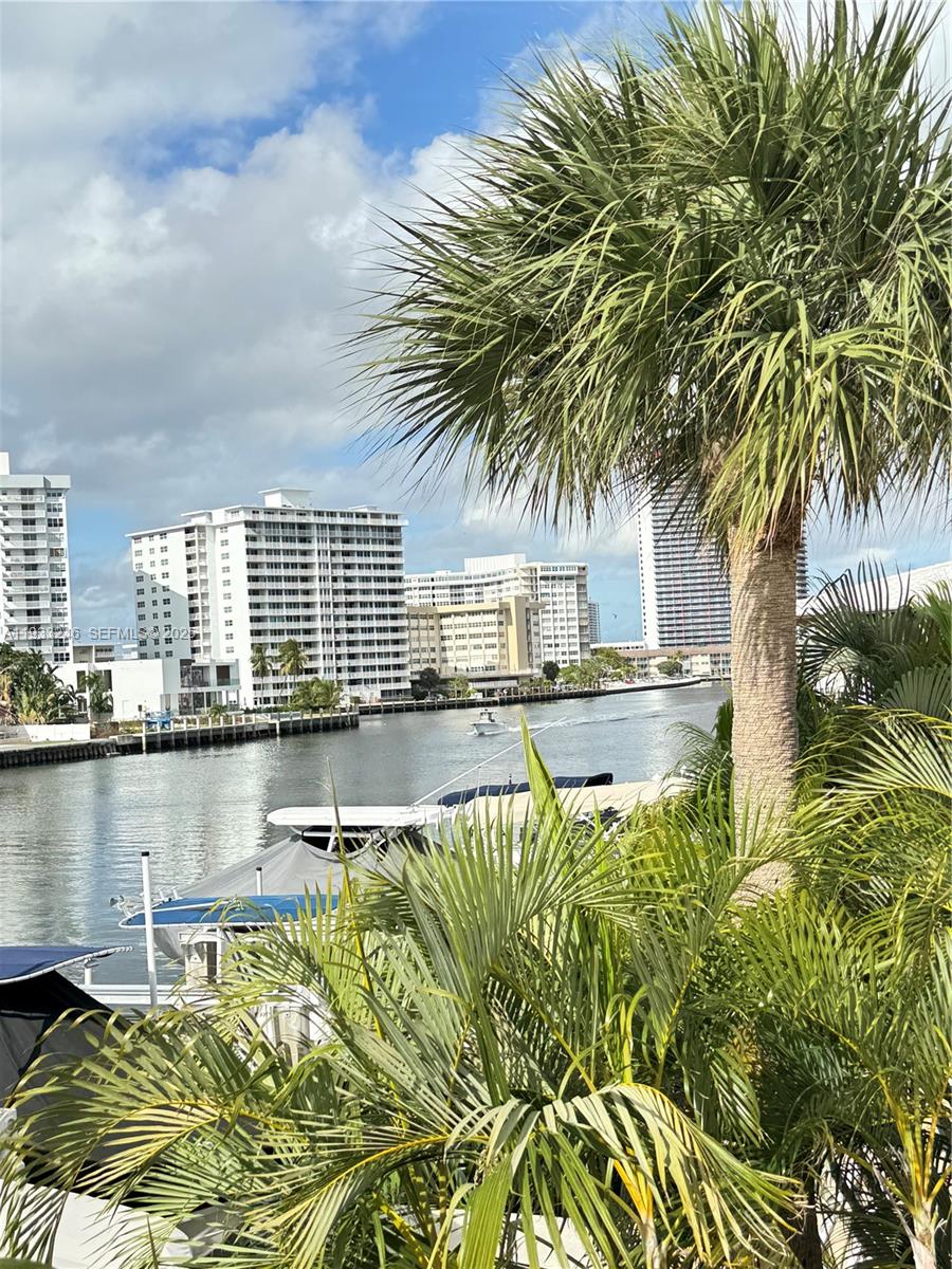 HEMISPHERES CONDO - Residential