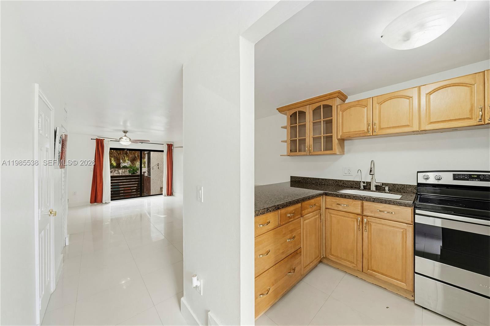 RIVER CLUB TOWNHOUSE COND - Residential