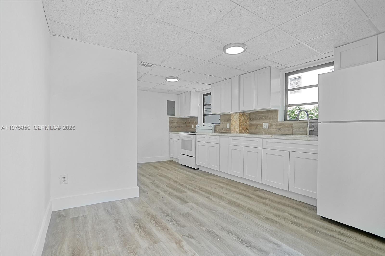 KEW GARDENS - Residential Lease