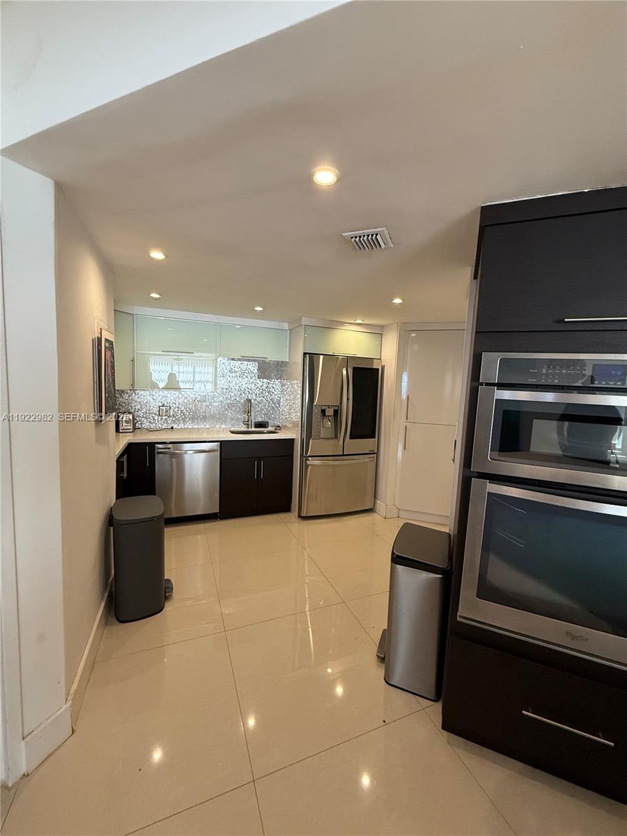825 Brickell Bay Dr 1151