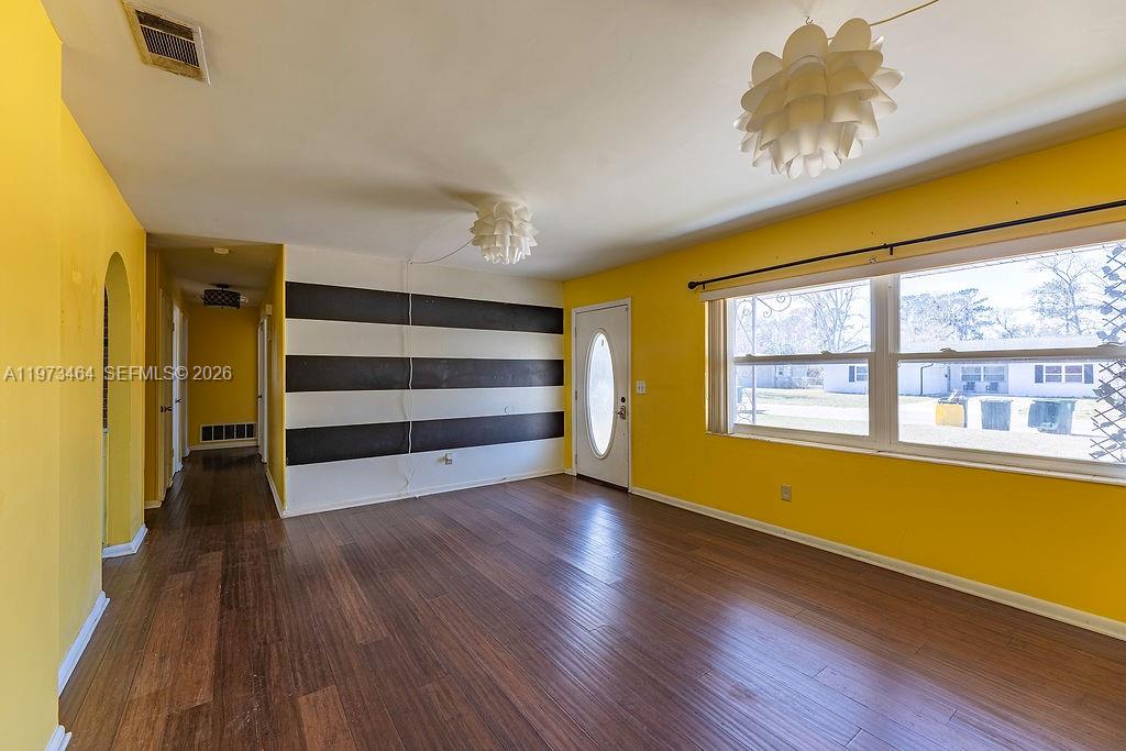 SAN JOSE MANOR UNIT 04 - Residential