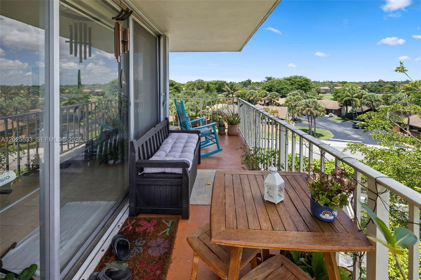 VILLAGE AT THE FALLS COND - Residential